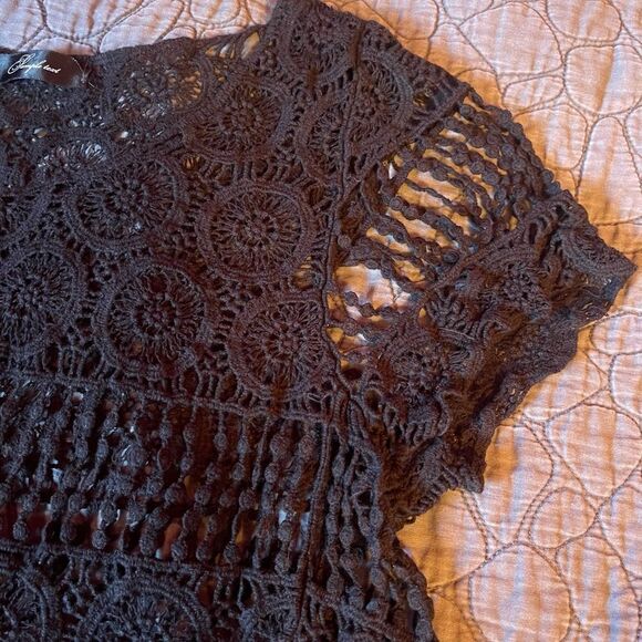 Sample text black crochet cropped top - Picture 5 of 5